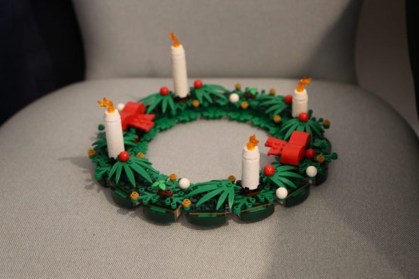 Bricksibition wreath